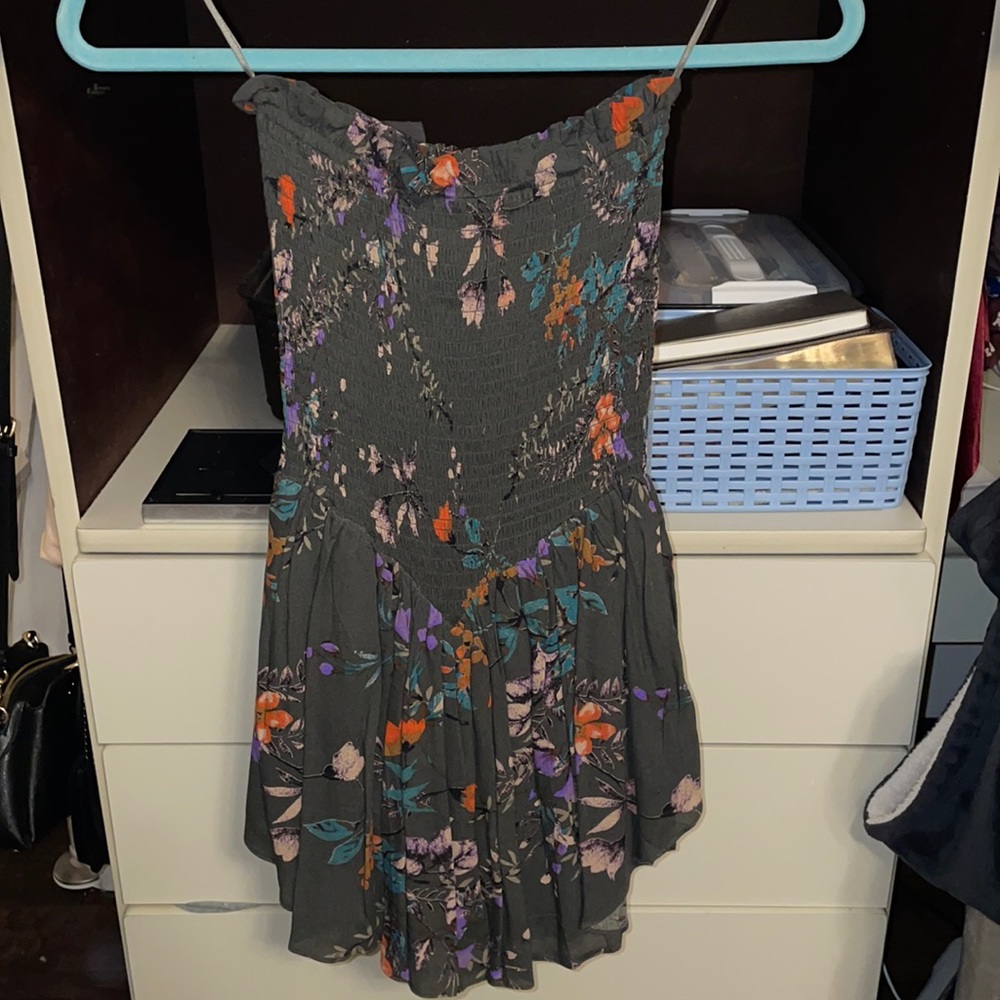 Floral short strapless romper